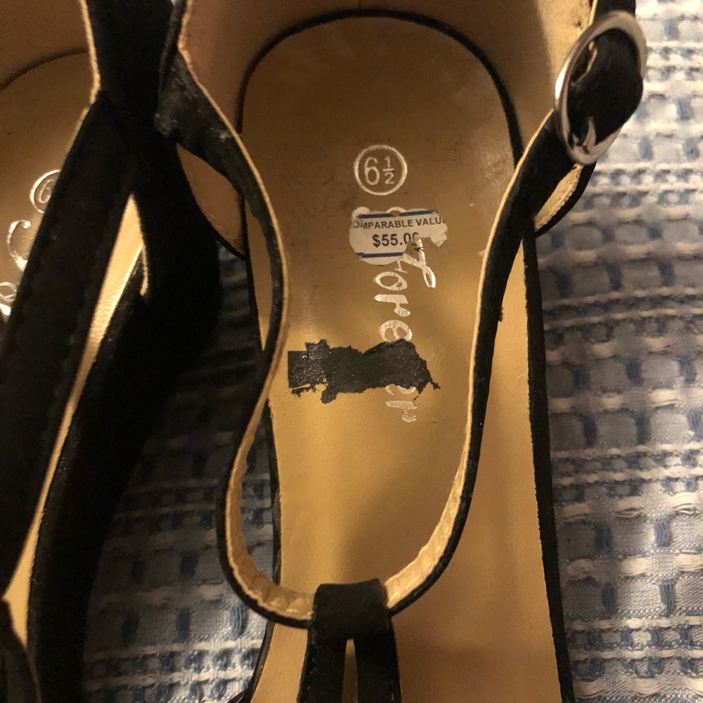 EUC Forever T-Strap Wedge Open Toe Sandal Style Blaze 14 2” Heel 6 1/2 - Picture 7 of 9